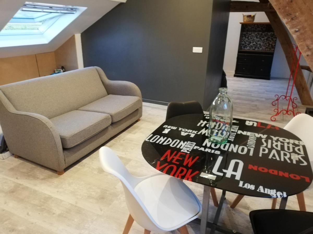 Au Cochon Qui Rit Apartment Flines-Les-Mortagne Bagian luar foto